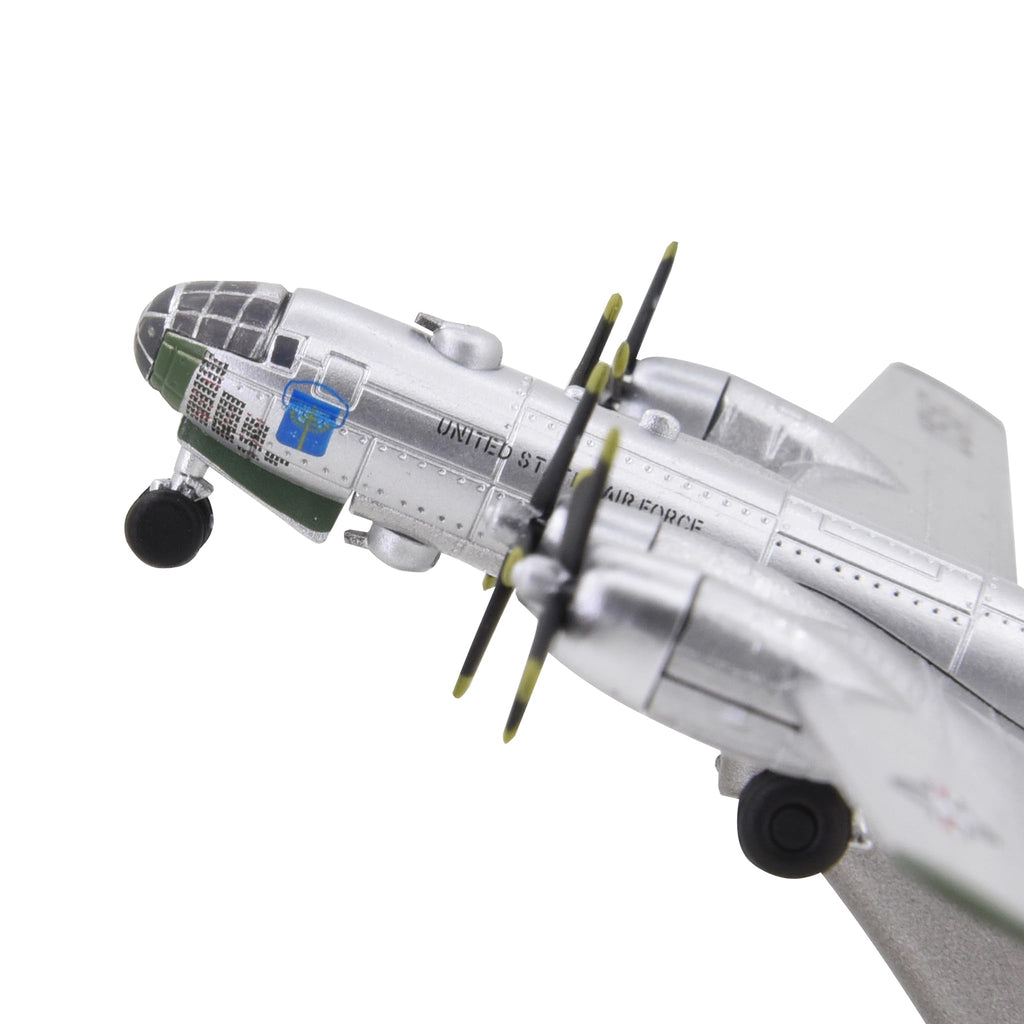 1:300 B-29 Bomber Metal Plane Model R48611
