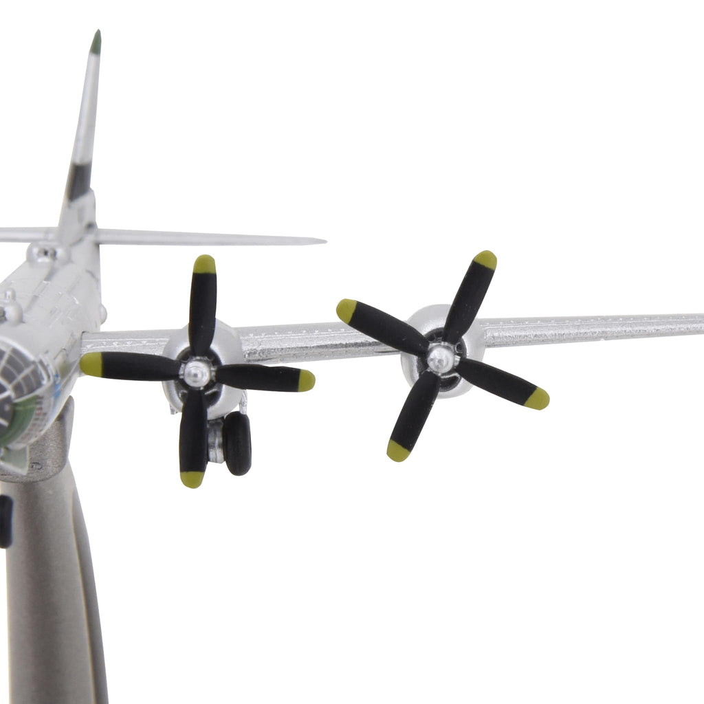 1:300 B-29 Bomber Metal Plane Model R48611