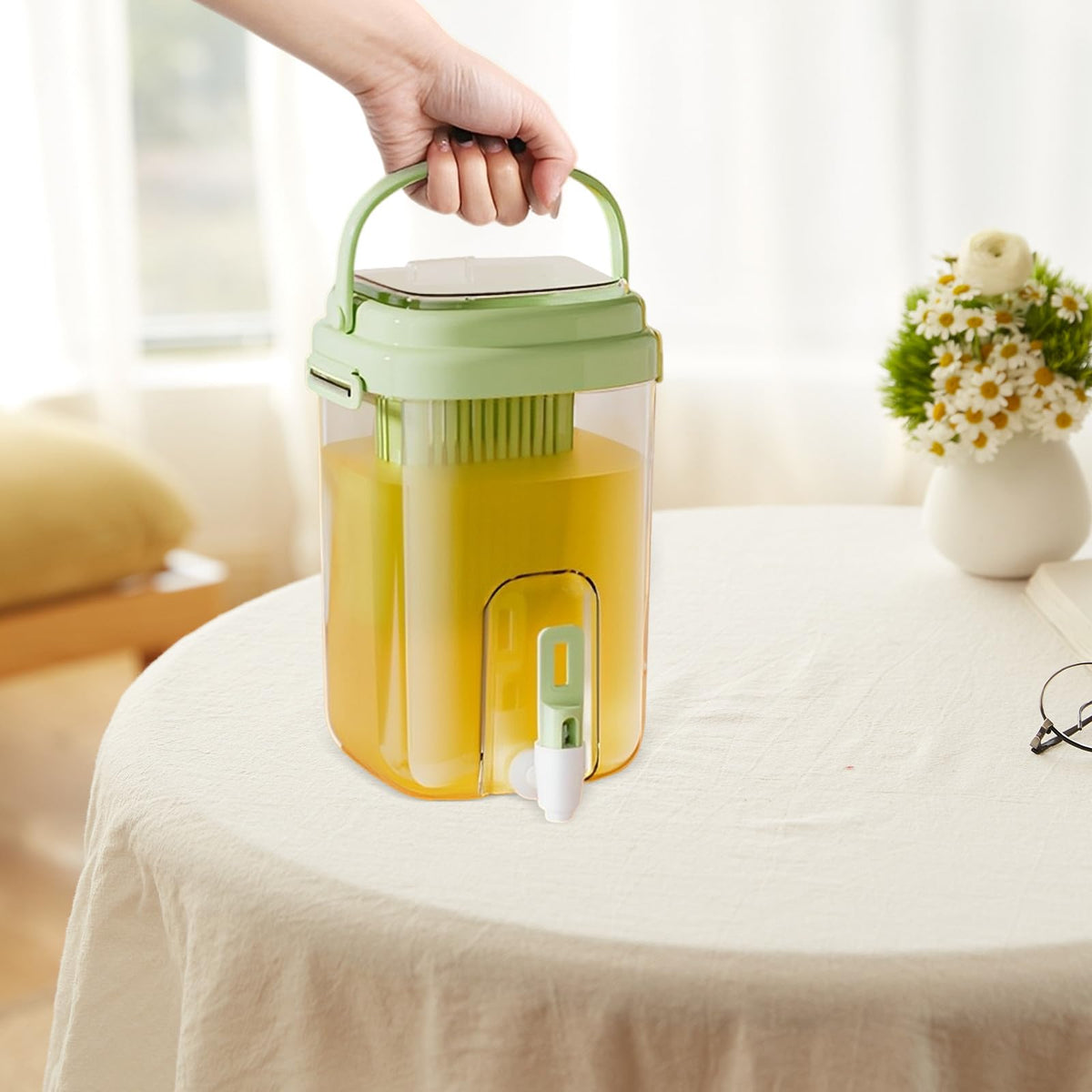 2l Fridge Water Jug with Faucet W230