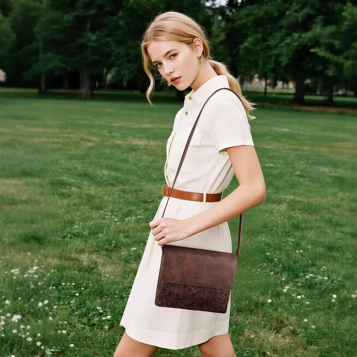 Small Vegan Leather Crossbody Bag with Adjustable Strap W26898