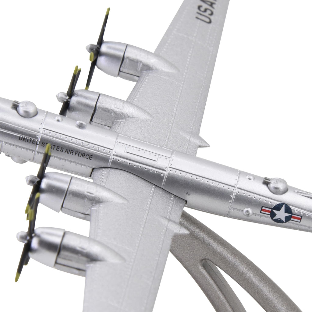 1:300 B-29 Bomber Metal Plane Model R48611