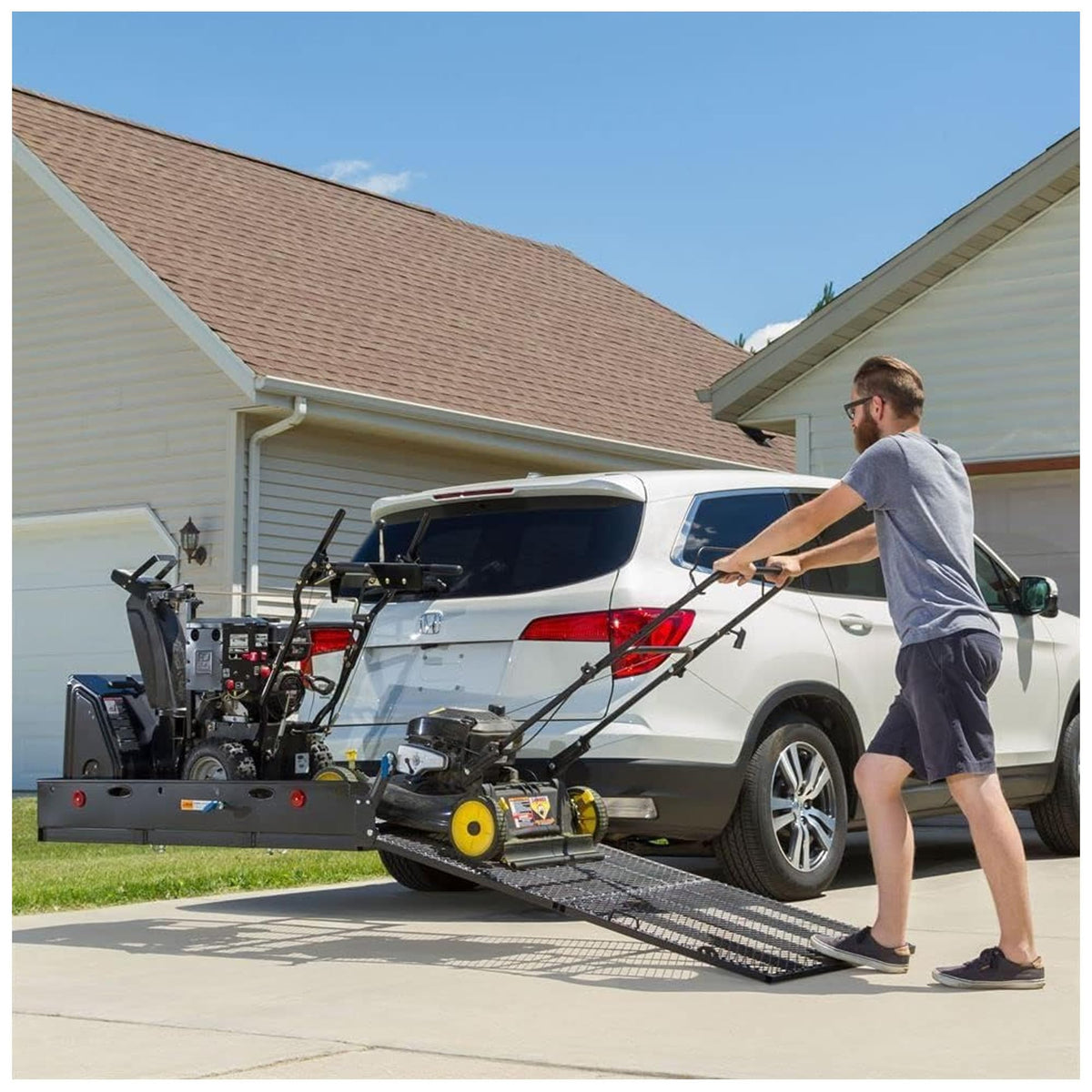 Folding Hitch Cargo Carrier with 60" Ramp T10799