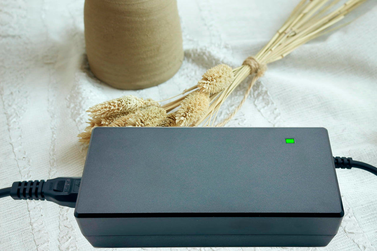 36V 2A Lithium Battery Charger with DC2.1 Connector C9135