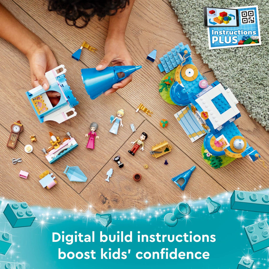 Buildable Castle Toy with 3 Mini Dolls L73673